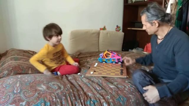 Русский человек придумал игру в шашки "Чапаев" смотреть онлайн