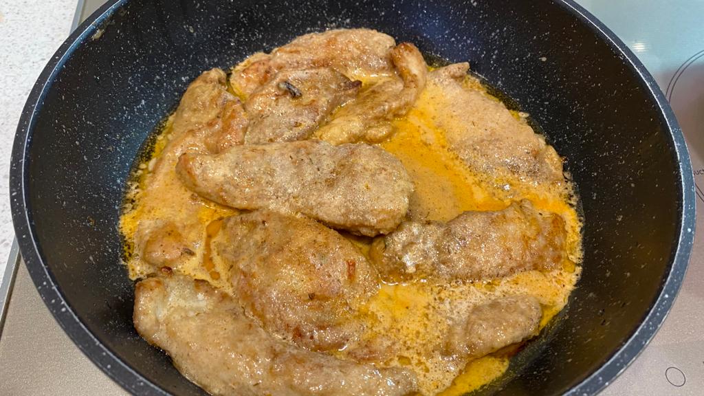 Куриное филе в сметанном соусе. Самый любимый рецепт! смотреть онлайн