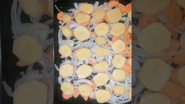 Картошка с фаршем #запеканка #фаршсовощами #картошкасфаршем смотреть онлайн