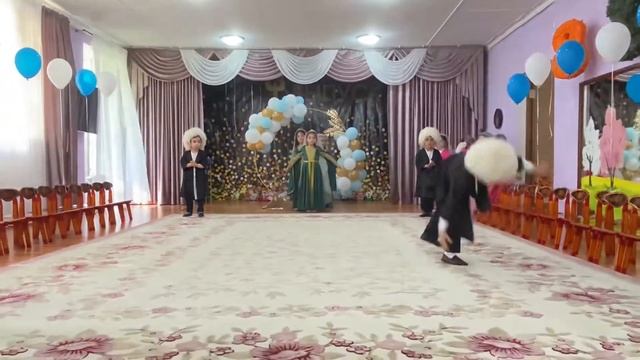 Лезгинка танец в детском саду смотреть онлайн