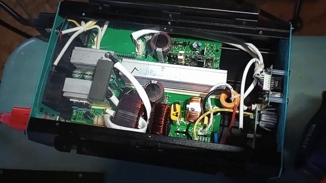 Renogy 700W Inverter - Neutral Ground Bond and GFCI смотреть онлайн