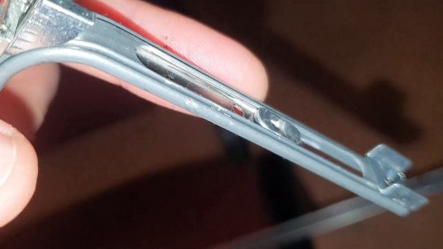 Чем, где и как смазывать фурнитуру на окнах? смотреть онлайн