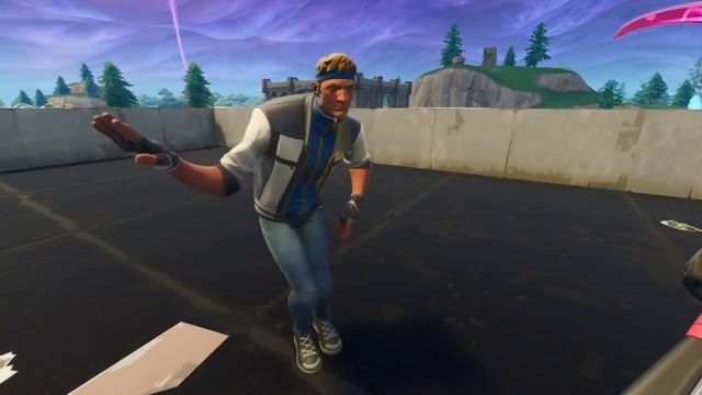 FORTNITE SLITHERIN EMOTE VS WIGGLE EMOTE!!! смотреть онлайн