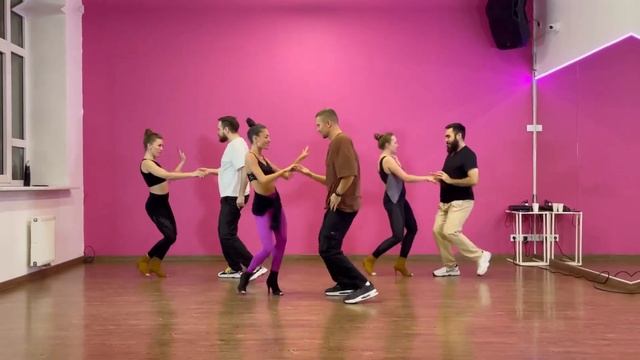 Elegant Bachata Team (Runnin low) Dmitry & Anna смотреть онлайн