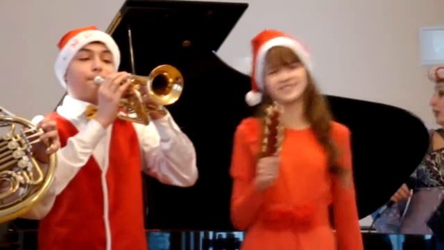 Jingle Bells смотреть онлайн