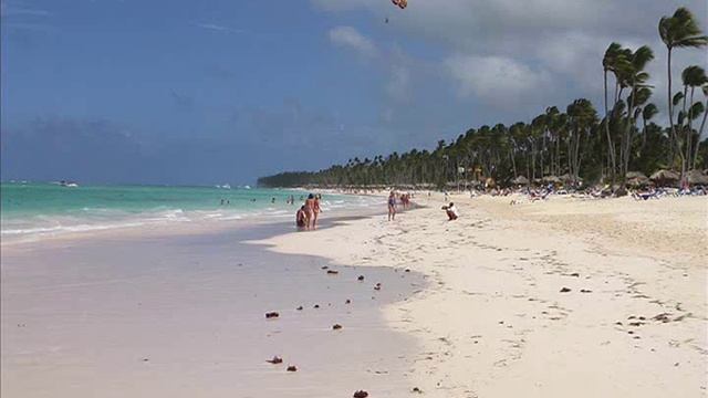 Slideshow DomRep 2009 - Grand Flamenco Punta Cana at Bavaro Beach смотреть онлайн