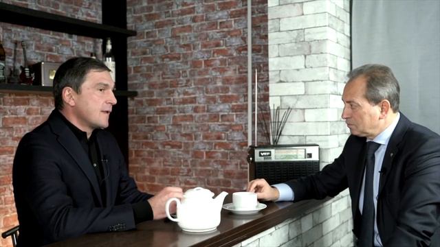 Лідер партії Громадський рух "Рідна країна" Микола Томенко у гостях в Костянтин Бондарєв. смотреть онлайн