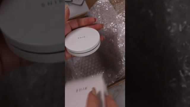 Распаковка новинок SHIK Cosmetics: Спарклы и кремовый контур смотреть онлайн