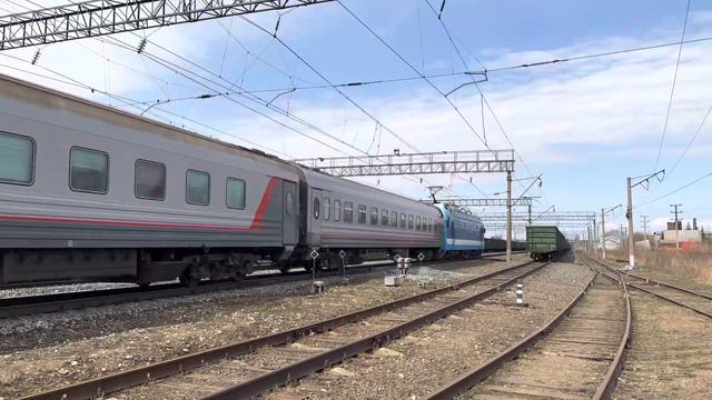 "Голубой!" ЭП1М - 544 с поездом Барнаул - Москва смотреть онлайн