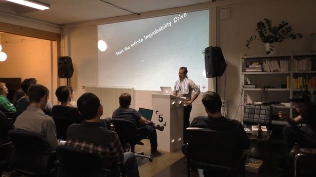 A Hitchhiker's Guide to React VR - Nik Graf смотреть онлайн