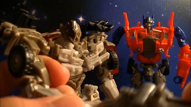 Transformers AOE: Evasion Mode Optimus Prime смотреть онлайн