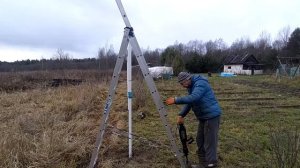 Забивка стоек забора отбойным молотком