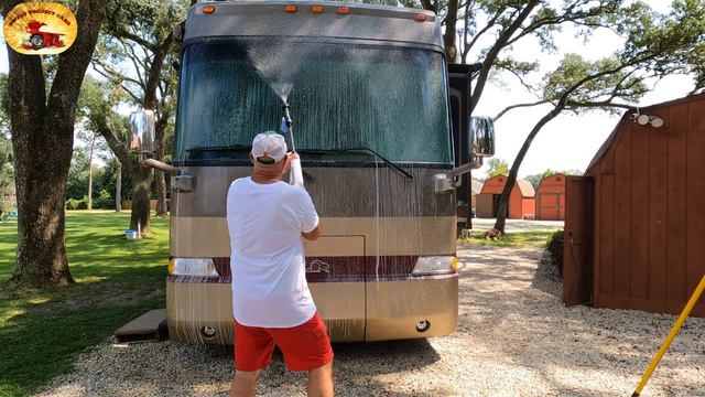 How To Wash a Vehicle Anywhere With NO WATER HOSE OR ELECTRICITY смотреть онлайн