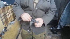 Рено САНДЕРО - ЗАМЕНА передних  колодок и РЕВИЗИЯ направляющих СУПОРТА (ремонт своими руками)