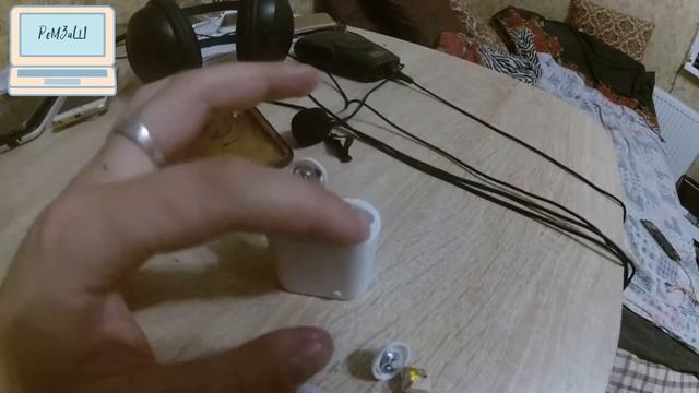 Ремонт беспроводных наушников / не заряжается одно "ухо" смотреть онлайн