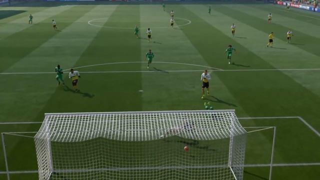 FIFA 17: Навесы. Игра головой. Борьба в воздухе смотреть онлайн