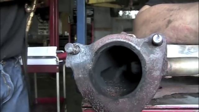 Removing broken exhaust studs смотреть онлайн