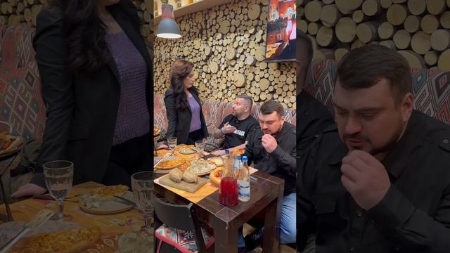 Жёсткий пранк жены в Пхали хинкали! Бронь стола: 8(812)409-60-88 #юмор #пхалихинкали смотреть онлайн