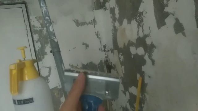 лайфхак как облегчить очистку потолка от побелки или покраски! смотреть онлайн