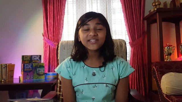 Smile @ books | little VLOGS | Here is my book review on Roald Dahl Books смотреть онлайн