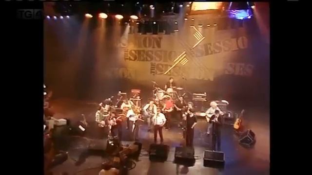 The Irish Rover - The Pogues & The Dubliners with Joe Strummer, 1987 смотреть онлайн