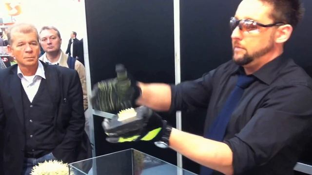 Guide CPN перчатки от проколов, порезов и уколов. смотреть онлайн