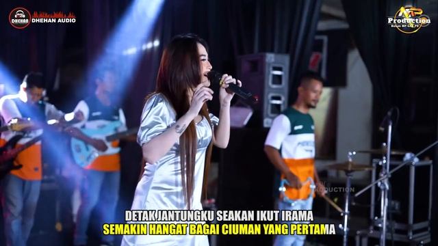FENDIK Terpesona Lihat Body ARLIDA PUTRI // KOPI DANGDUT (Official Music Video)OM ADELLA Ft DHEHAN смотреть онлайн