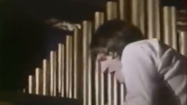 Julie Driscoll - Wheels On Fire смотреть онлайн