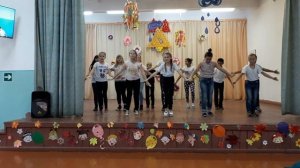 День Учителя. 5 Б класс танец