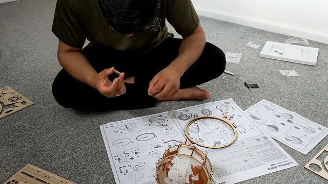 ROKR Wooden Puzzle: Luminous Globe - Watchalong