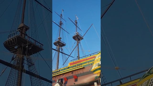 корабель Амстердам является частью экспозиции Музея судоходства в Амстердаме смотреть онлайн