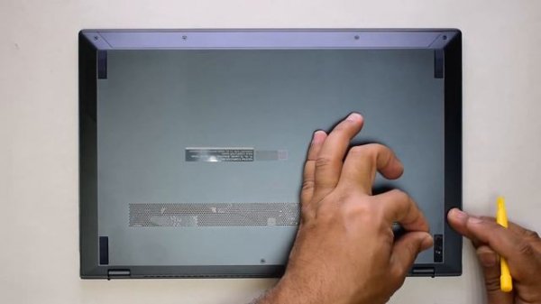 ?️ Asus ZenBook 14 Ultrabook Disassembly & Upgrade Options