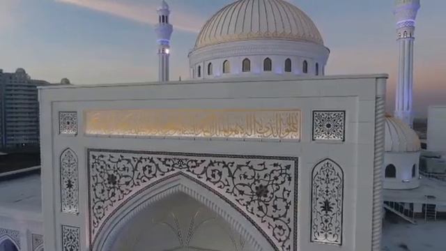 САМАЯ БОЛЬШАЯ МЕЧЕТЬ В ЕВРОПЕ смотреть онлайн