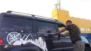 042 Установка хромированных накладок на двери ( стекла) УАЗ Патриот.