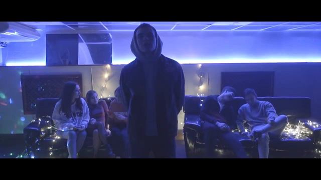 CHeBa - Девочке 17 (Official sounds) смотреть онлайн