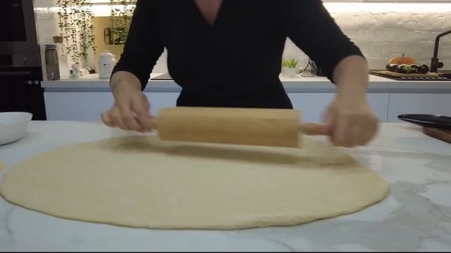 TORTA ANGELICA CREMA e UVETTA Sofficissima смотреть онлайн