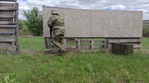 Диагональный вход в помещение со стрельбой из АК 74