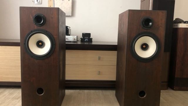 Акустика на динамиках Aucharm 8" смотреть онлайн