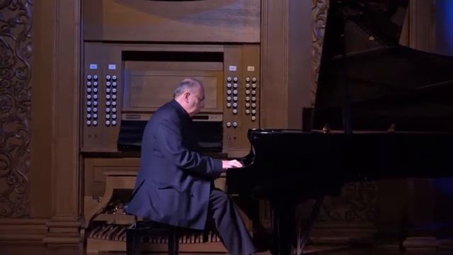 П Чайковский. Серенада (свободное переложение для фортепиано А.Герасимова) смотреть онлайн