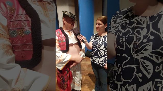 Directores de compañías del Festival Internacional del Folklore en Carlos Pellegrini смотреть онлайн