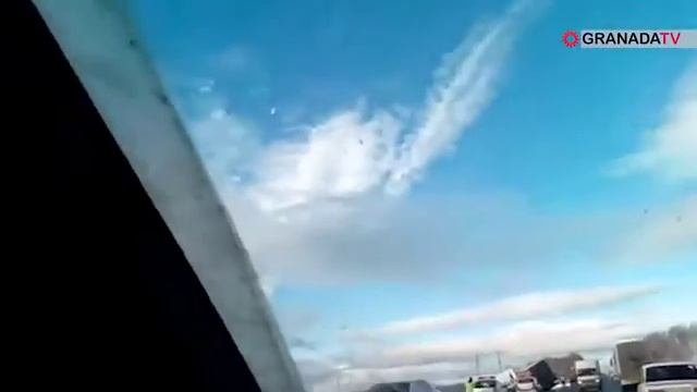 На трассе М-5 столкнувшиеся машины буквально разорвало от удара
