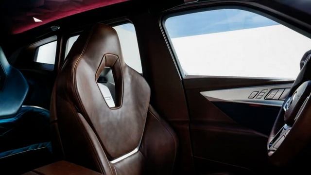 Подразделение BMW M представило свой самый мощный концепт смотреть онлайн