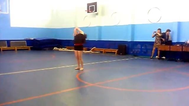 Выступление в школе на 23 февраля!))) смотреть онлайн