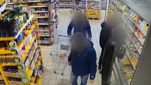 Мужчина ограбил магазин ради сливочного масла смотреть онлайн