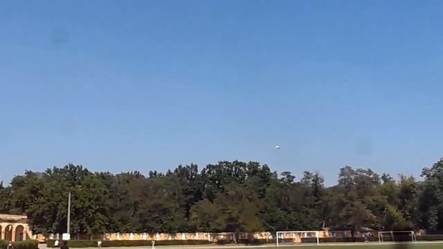 Полет радиоуправляемой модели. Flying radio-controlled models смотреть онлайн