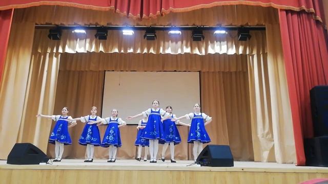 Танцевальный коллектив "Счастливое детство" танец "Сударушка - девушка" смотреть онлайн