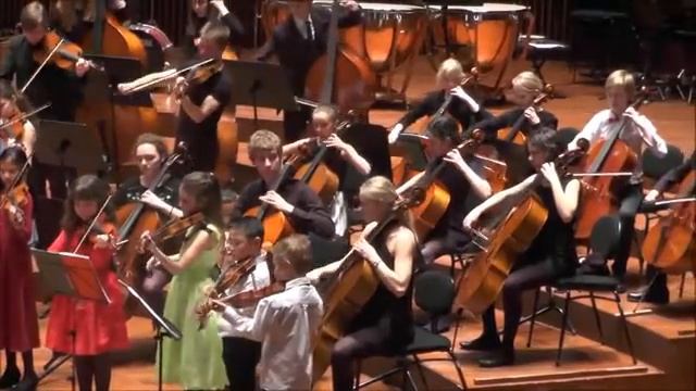 Zapolski Strings play S.Prokofiev: Dance of Knights from "Romeo & Julie" смотреть онлайн