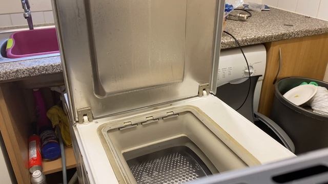 Zanussi Top Loading Washing Machine TL 1033: [B] Whites 95 Half Load смотреть онлайн