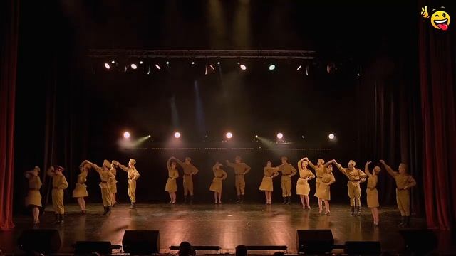 Хореографический ансамбль КоМИКС - Солдатская пляска смотреть онлайн