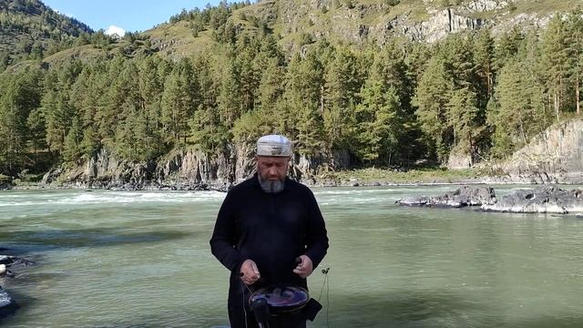 Исцеляющей сеанс медитации со звуком Глюкофона на берегу реки Катунь, Горный Алтай смотреть онлайн